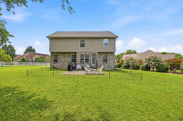 155 Brightstar Ct, Gallatin, TN 37066