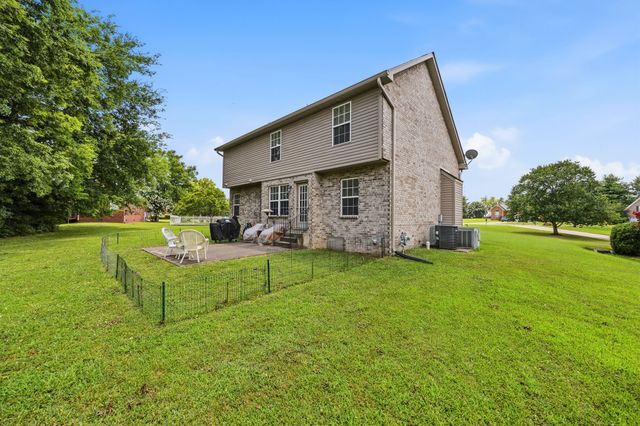 155 Brightstar Ct, Gallatin, TN 37066