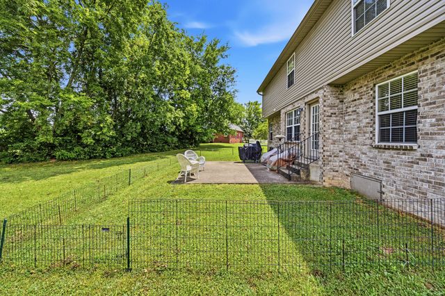 155 Brightstar Ct, Gallatin, TN 37066