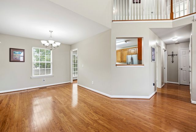 155 Brightstar Ct, Gallatin, TN 37066