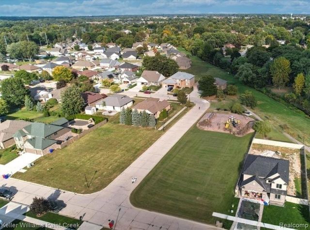 33228 Nicola, Fraser, MI 48026