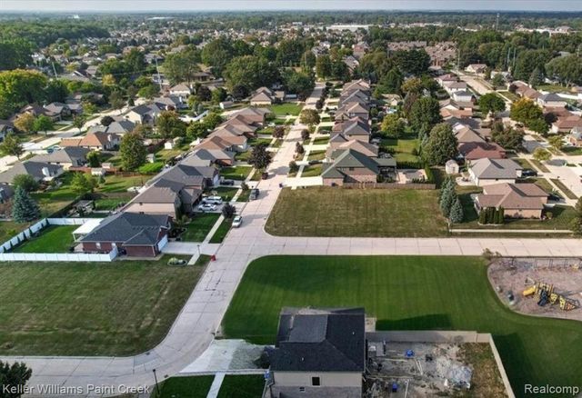 33228 Nicola, Fraser, MI 48026