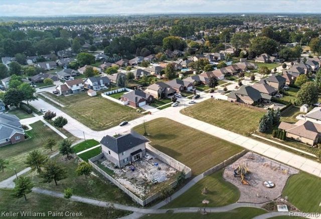 33228 Nicola, Fraser, MI 48026