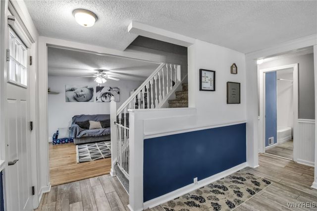 27 South Irwinwood Road, Lancaster, NY 14086