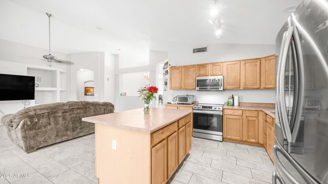 4448 E REDWOOD Lane, Phoenix, AZ 85048