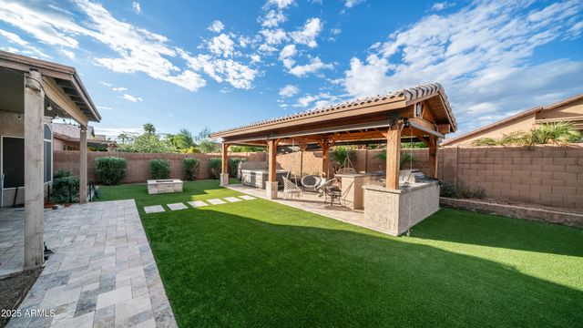 4448 E REDWOOD Lane, Phoenix, AZ 85048