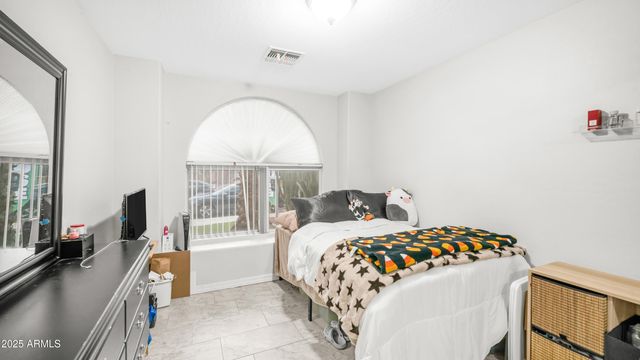 4448 E REDWOOD Lane, Phoenix, AZ 85048