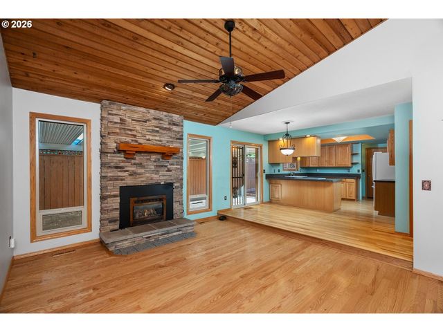 10826 Se 102ND Ave, Happy Valley, OR 97086