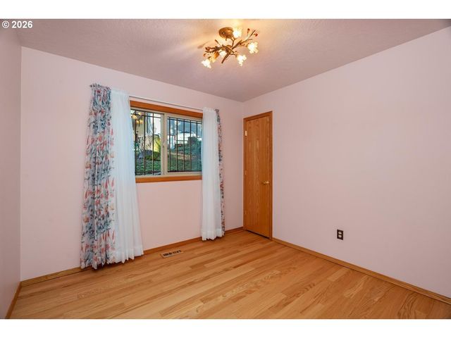 10826 Se 102ND Ave, Happy Valley, OR 97086