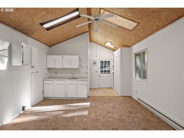 10826 Se 102ND Ave, Happy Valley, OR 97086