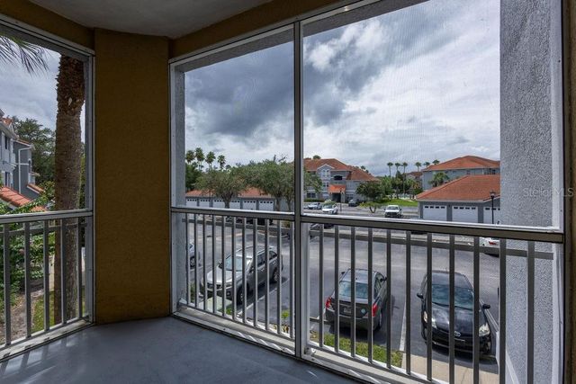 18001 RICHMOND PLACE DRIVE 427, Tampa, FL 33647