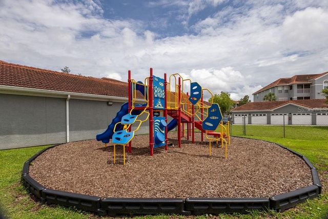 18001 RICHMOND PLACE DRIVE 427, Tampa, FL 33647