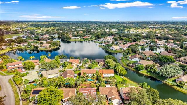 2560 Bass Way, Cooper City, FL 33026