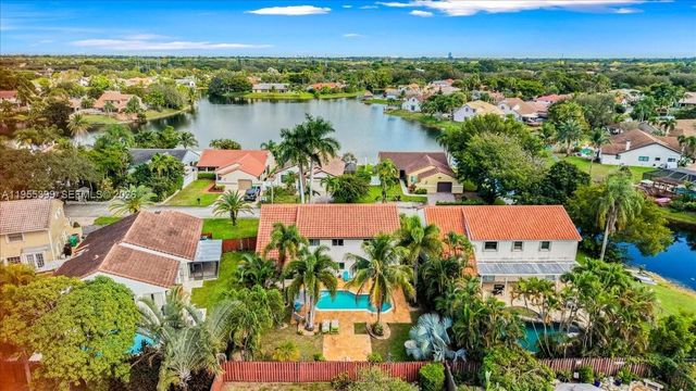 2560 Bass Way, Cooper City, FL 33026