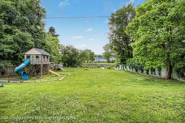 216 S River Street, Eaton Rapids, MI 48827
