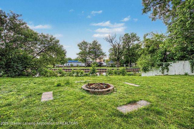 216 S River Street, Eaton Rapids, MI 48827