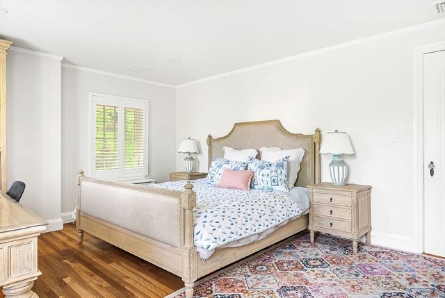 518 Newton St, Brookline, MA 02467