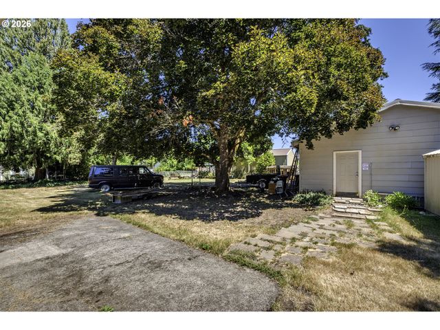 3027 RAYMOND St, Forest Grove, OR 97116