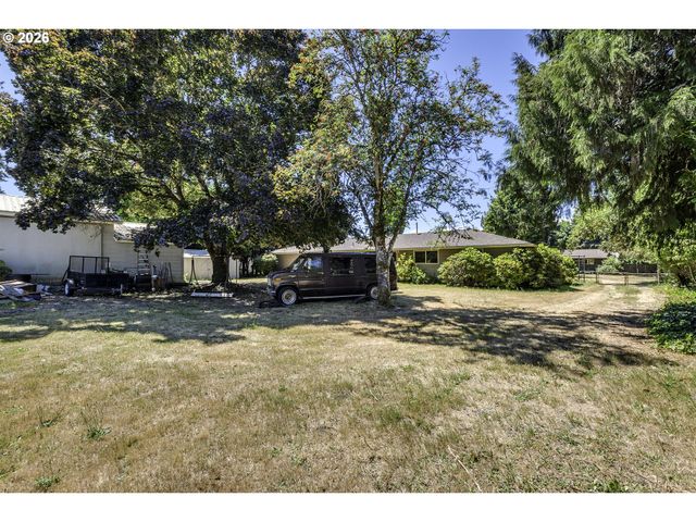 3027 RAYMOND St, Forest Grove, OR 97116