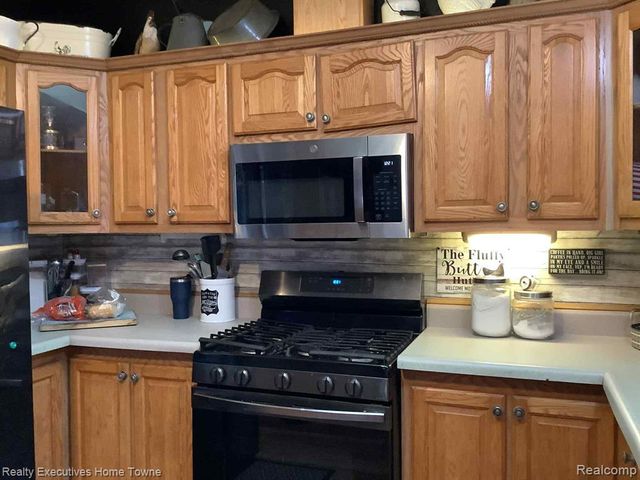 2326 Mark Street, Croswell, MI 48422