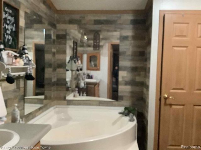 2326 Mark Street, Croswell, MI 48422