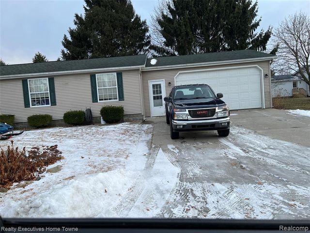 2326 Mark Street, Croswell, MI 48422