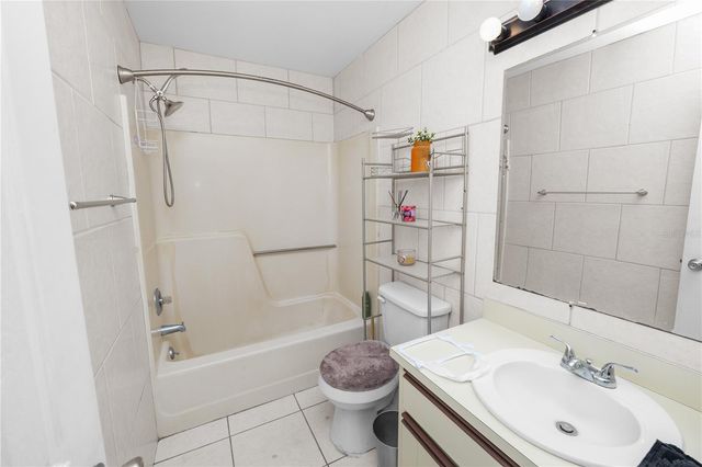 404 COUNTRY LANE NE 404, Winter Haven, FL 33881