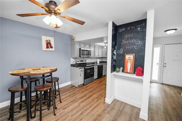 404 COUNTRY LANE NE 404, Winter Haven, FL 33881