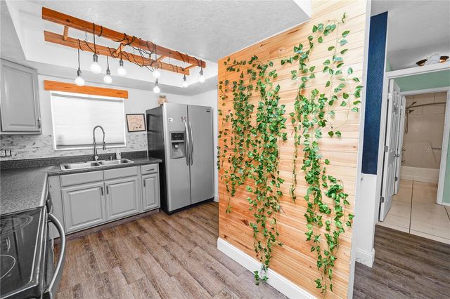 404 COUNTRY LANE NE 404, Winter Haven, FL 33881