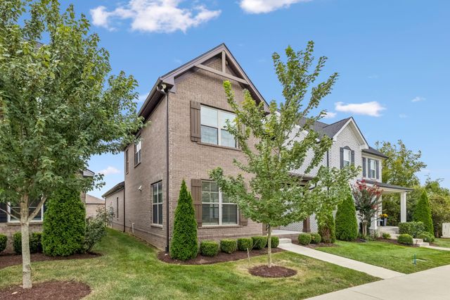 1143 Kennesaw Blvd, Gallatin, TN 37066
