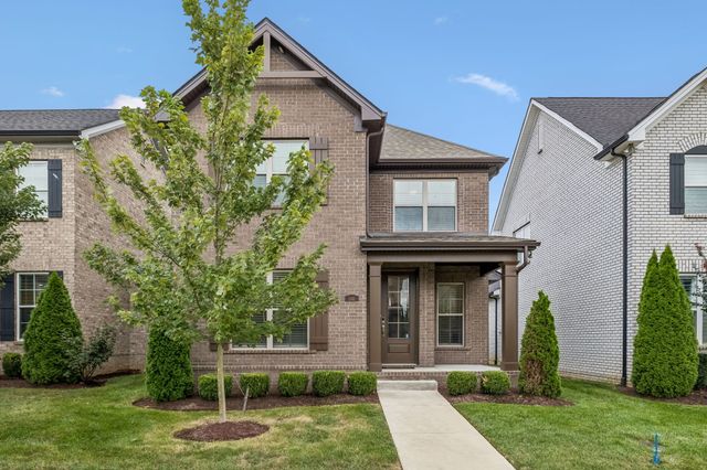 1143 Kennesaw Blvd, Gallatin, TN 37066