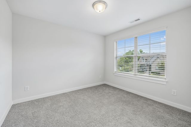 1143 Kennesaw Blvd, Gallatin, TN 37066