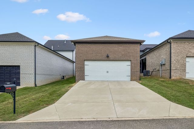 1143 Kennesaw Blvd, Gallatin, TN 37066