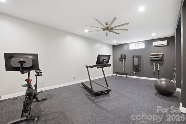 221 Logan Crossing Drive, Davidson, NC 28036