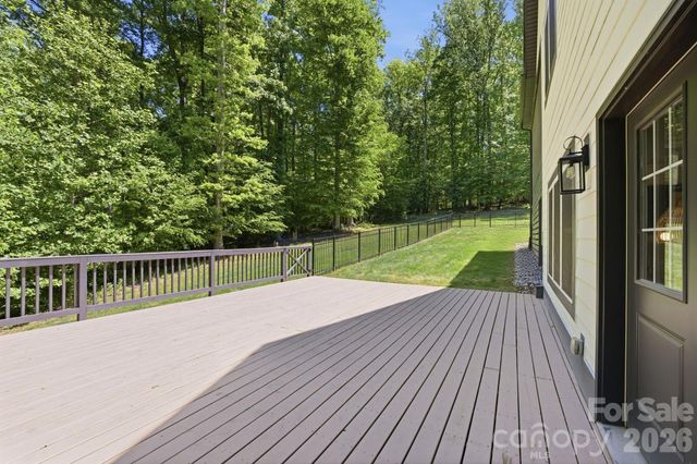 221 Logan Crossing Drive, Davidson, NC 28036