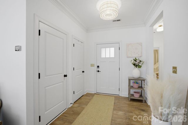 221 Logan Crossing Drive, Davidson, NC 28036
