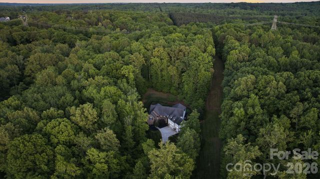 221 Logan Crossing Drive, Davidson, NC 28036