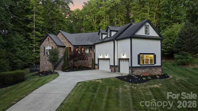 221 Logan Crossing Drive, Davidson, NC 28036