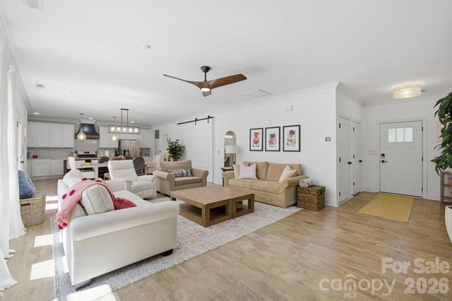 221 Logan Crossing Drive, Davidson, NC 28036