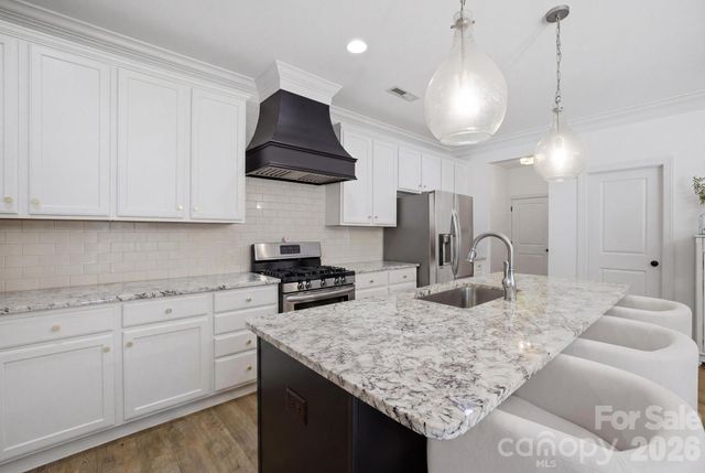 221 Logan Crossing Drive, Davidson, NC 28036
