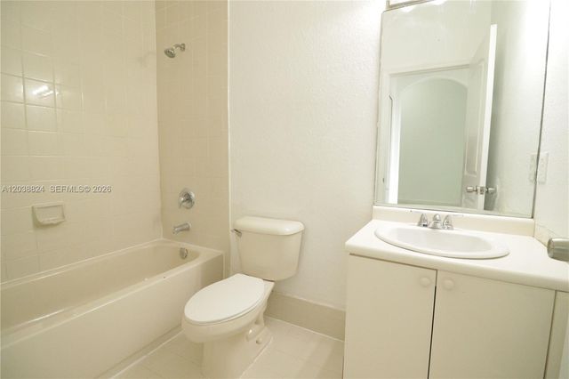 1568 SE 26th St 206, Homestead, FL 33035