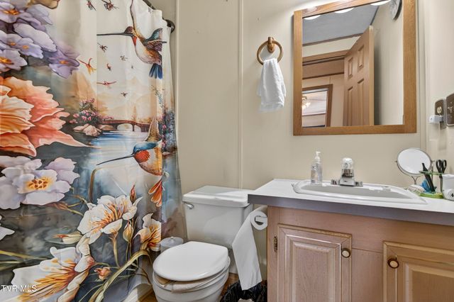 2122 Wren Lane, Marion, VA 24354