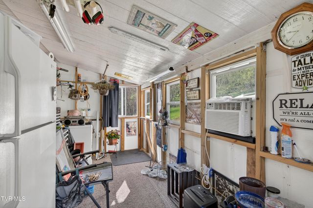 2122 Wren Lane, Marion, VA 24354