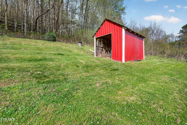 2122 Wren Lane, Marion, VA 24354