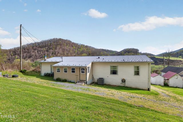 2122 Wren Lane, Marion, VA 24354