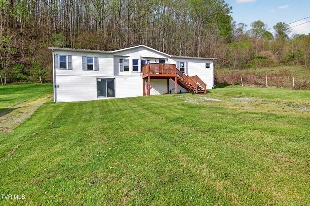 2122 Wren Lane, Marion, VA 24354