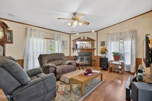 2122 Wren Lane, Marion, VA 24354