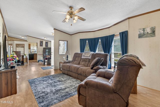 2122 Wren Lane, Marion, VA 24354