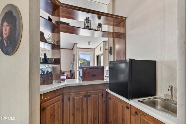 2122 Wren Lane, Marion, VA 24354