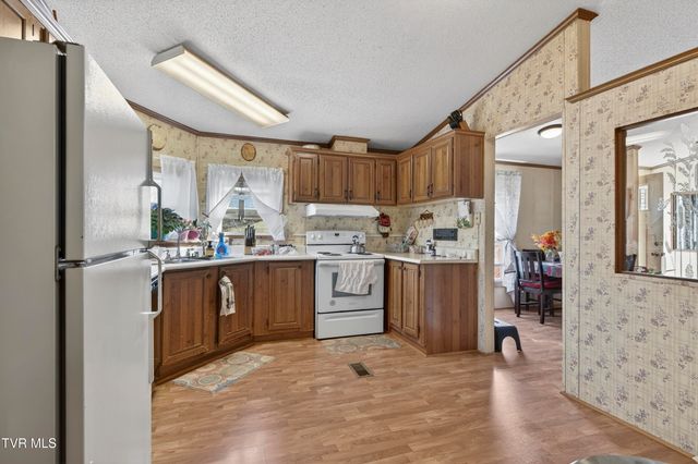 2122 Wren Lane, Marion, VA 24354